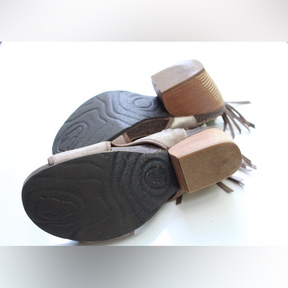 OTBT fringe peep toe booties - Picture 7 of 11